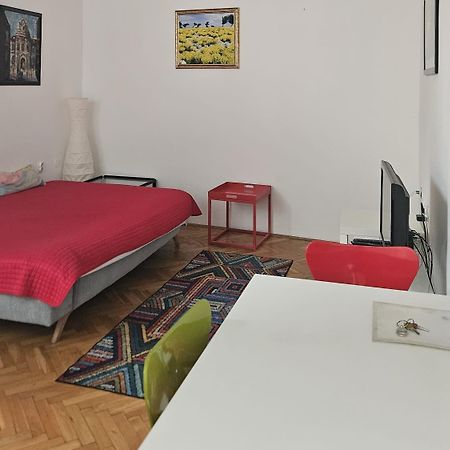 Apartments Lina - Center With Free Parking! Zagreb Exterior foto